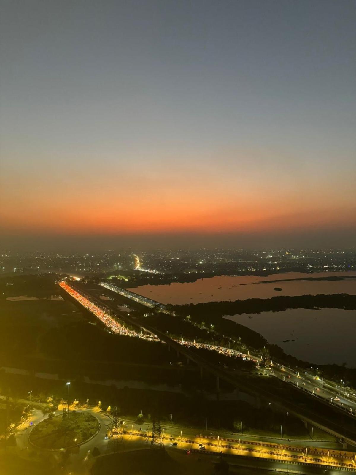 The Walk In Arena - 36th Floor - & River View *